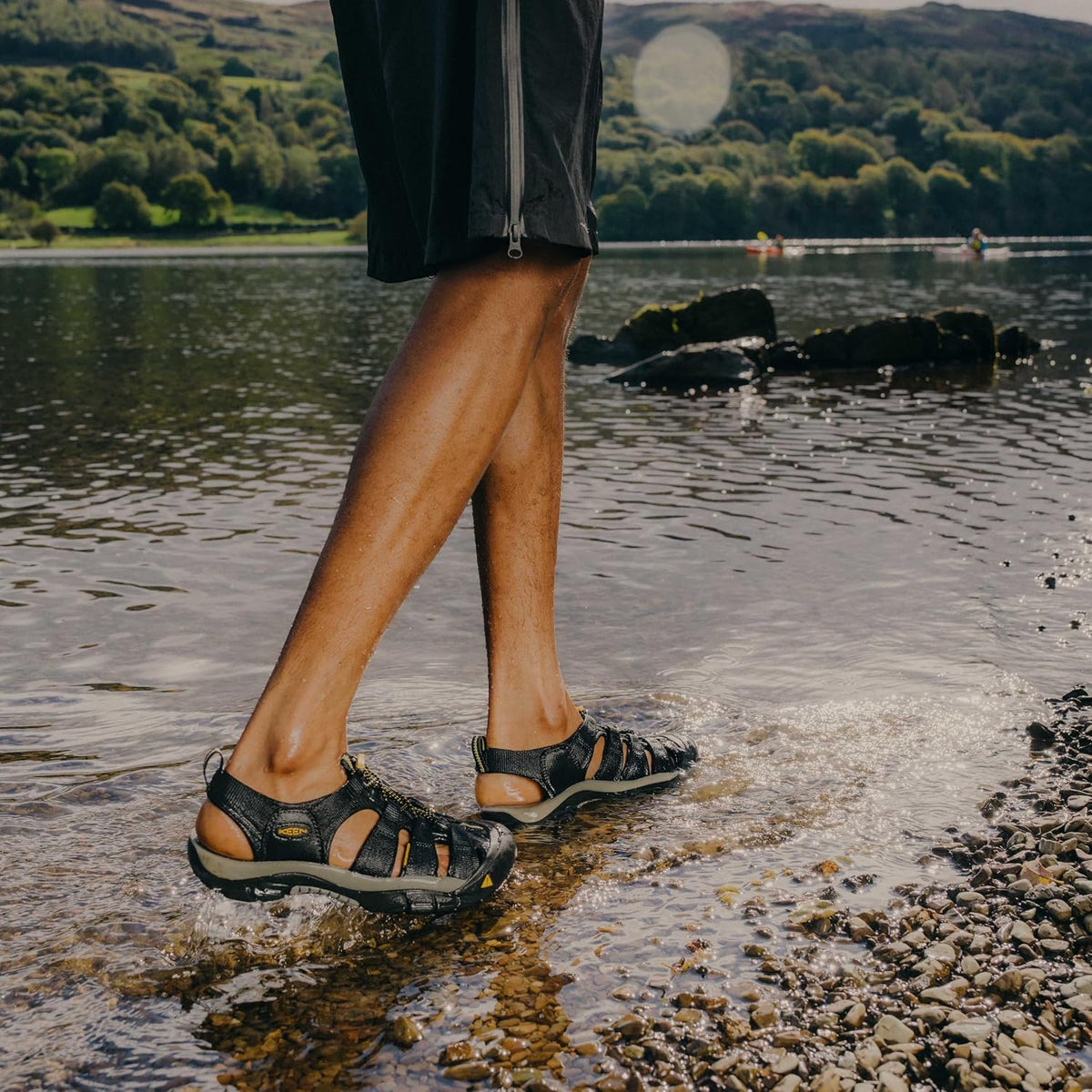 KEEN Men's Newport H2 Closed Toe Water Sandals